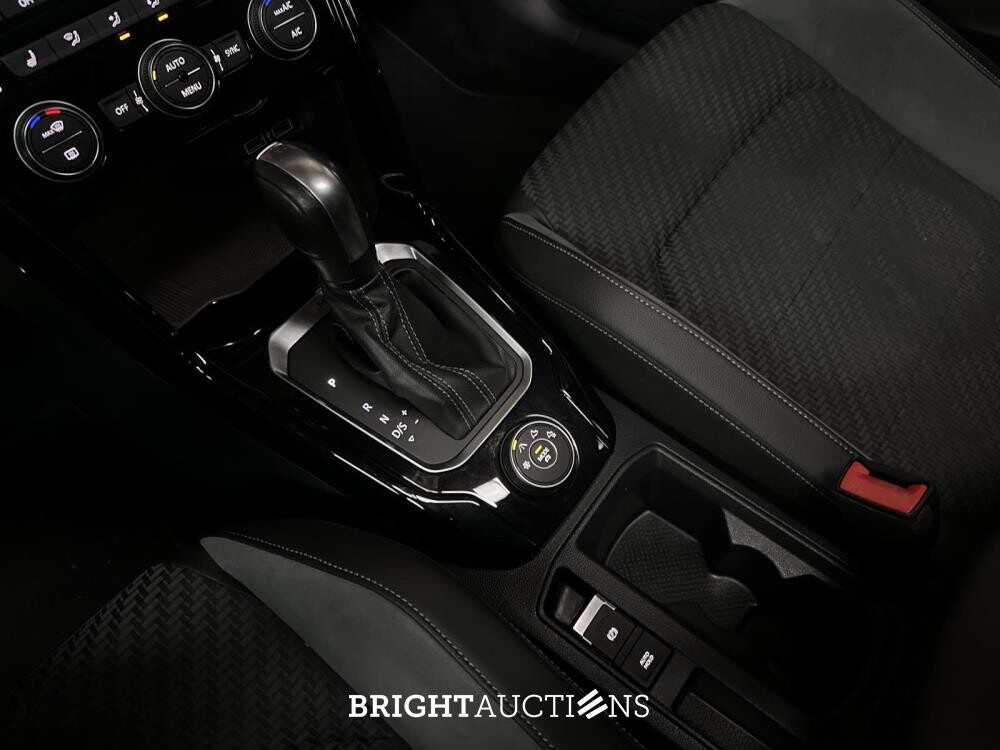 Volkswagen T-Roc R 2.0 TSI 4Motion -AKRAPOVIC- 300hp 2020
