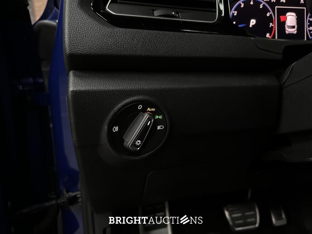 Volkswagen T-Roc R 2.0 TSI 4Motion -AKRAPOVIC- 300hp 2020
