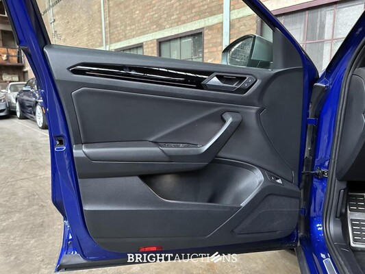 Volkswagen T-Roc R 2.0 TSI 4Motion -AKRAPOVIC- 300hp 2020
