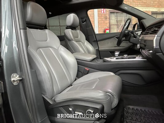 Audi Q7 3.0 TDI V6 e-tron Quattro Sport 373hp 2016 S-Line (Original-NL), KT-961-N