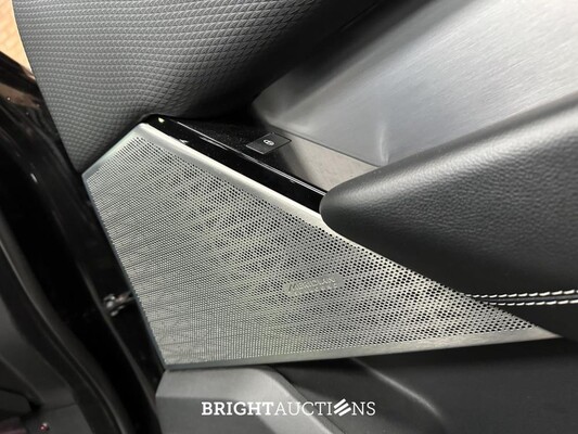 Land Rover Range Rover Velar 2.0 P300 Turbo AWD R-Dynamic HSE 300hp 2018, XK-873-D