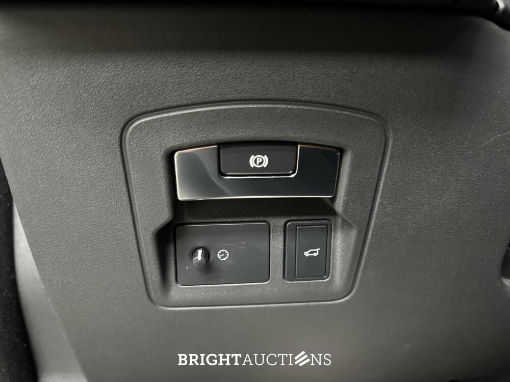 Land Rover Range Rover Velar 2.0 I4 Turbo AWD R-Dynamic SE 250hp 2017 (Original-NL), PL-742-K