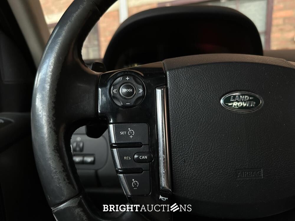 Land Rover Discovery 4 3.0 SDV6 SE HSE 256hp 2015, VNJ-87-T