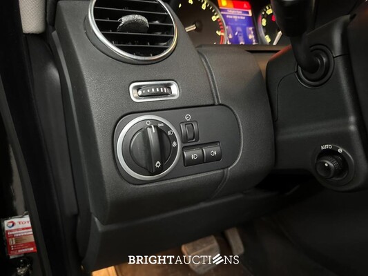 Land Rover Discovery 5.0 V8 HSE 375pk 2011, JFF-68-V