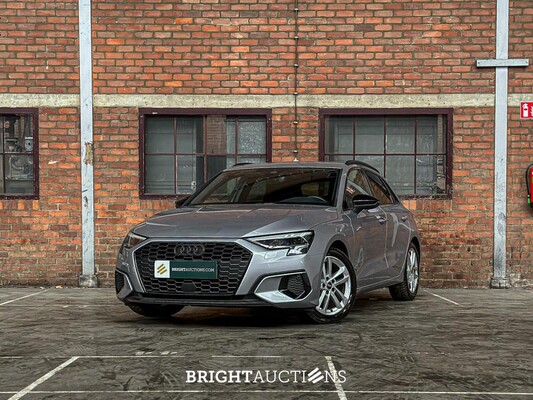 BRIGHT AUCTIONS: Premium Daily Drivers & Mixed Vehicles - Boxmeer