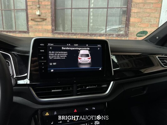 Volkswagen T-Roc R-line 1.5 150hp 2024