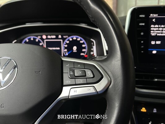 Volkswagen T-Roc R-line 1.5 150hp 2024
