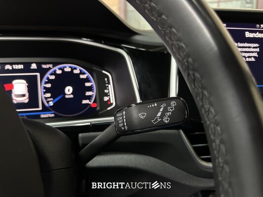 Volkswagen T-Roc R-line 1.5 150hp 2024