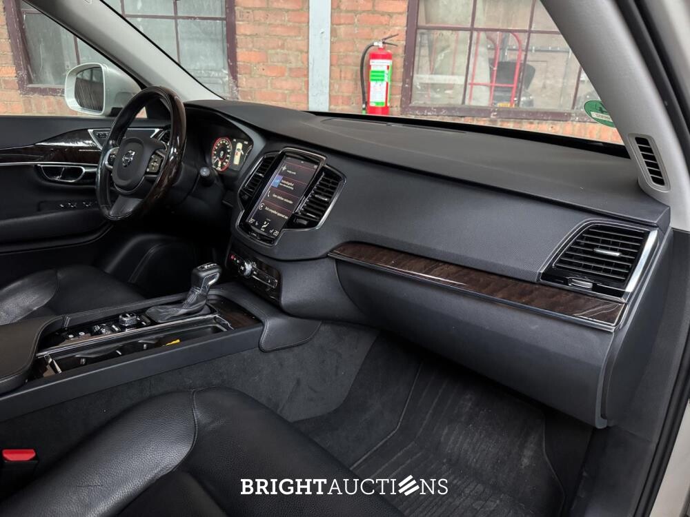 Volvo XC90 2.0 T6 AWD Inscription 320hp 2015, ZR-425-V