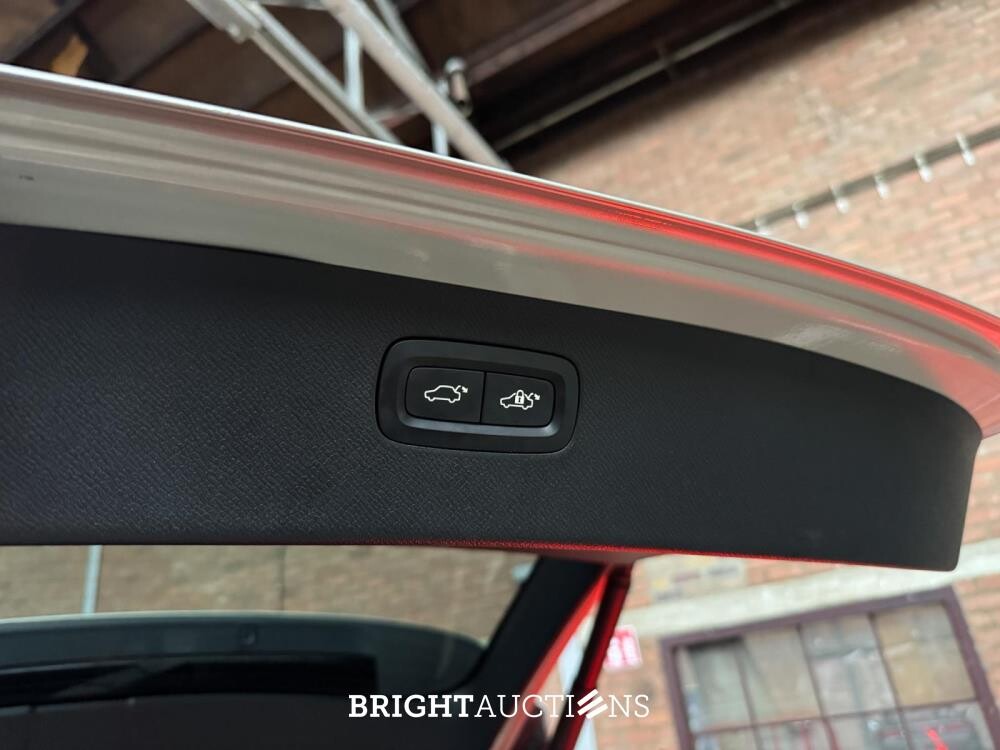 Volvo XC90 2.0 T6 AWD Inscription 320hp 2015, ZR-425-V