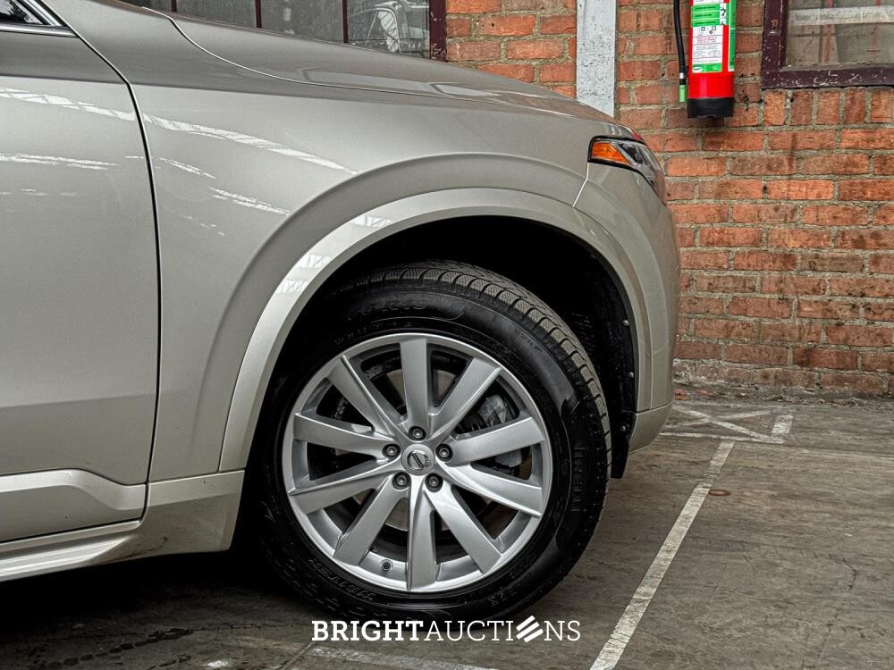 Volvo XC90 2.0 T6 AWD Inscription 320hp 2015, ZR-425-V