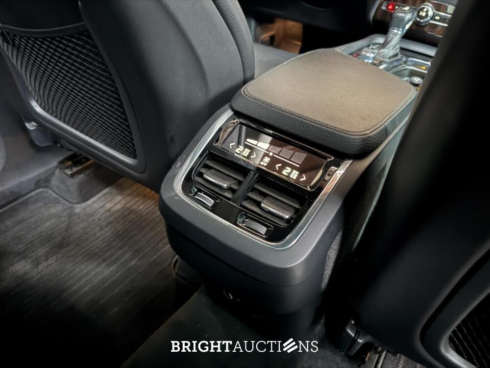 Volvo XC90 2.0 T6 AWD Inscription 320hp 2015, ZR-425-V