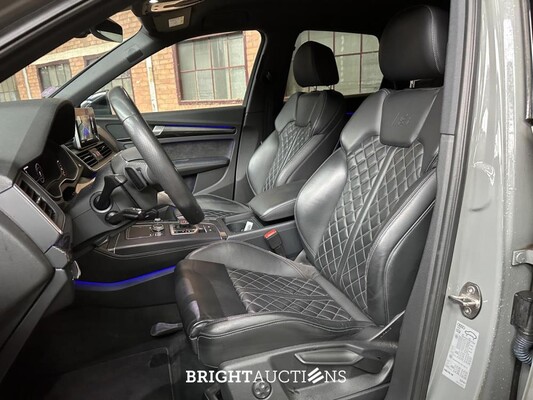 Audi Q5 2.0 TFSI Quattro Sport S Line Black Edition 252pk 2018 (Origineel-NL + 1e Eigenaar), TT-931-B