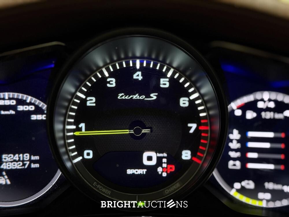 Porsche Panamera Sport Turismo Turbo S 4.0 V8 680pk 2018, L-505-FD