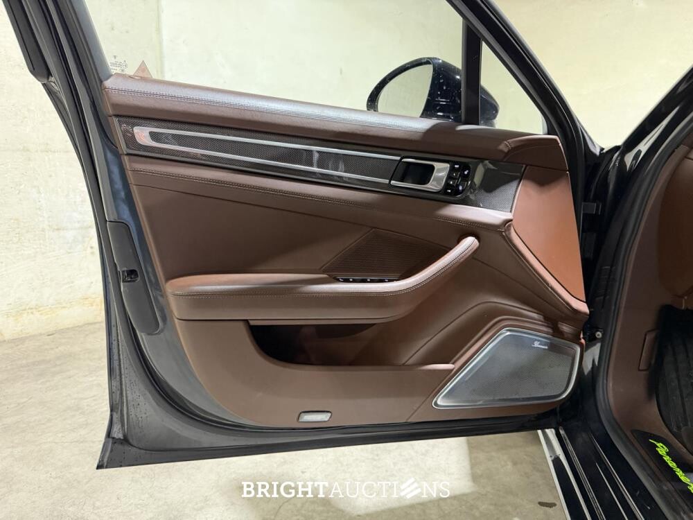 Porsche Panamera Sport Turismo Turbo S 4.0 V8 680pk 2018, L-505-FD