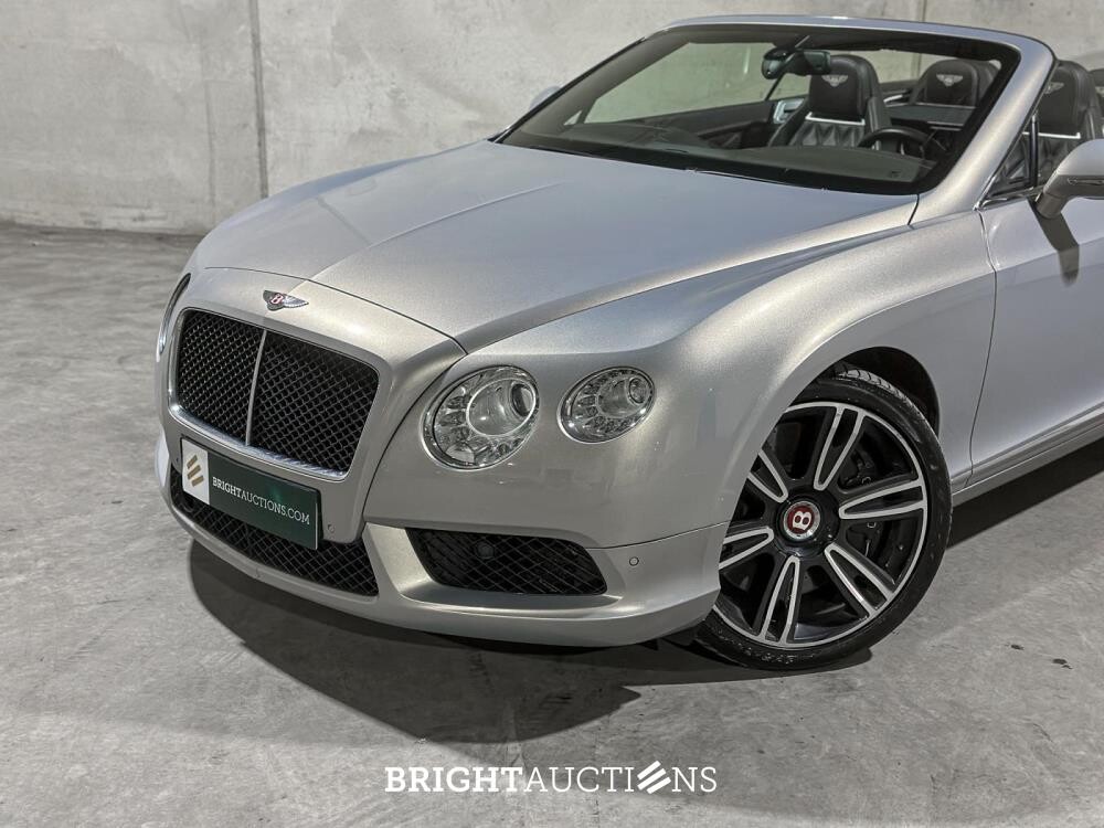 Bentley Continental GTC 4.0 V8 529pk 2013