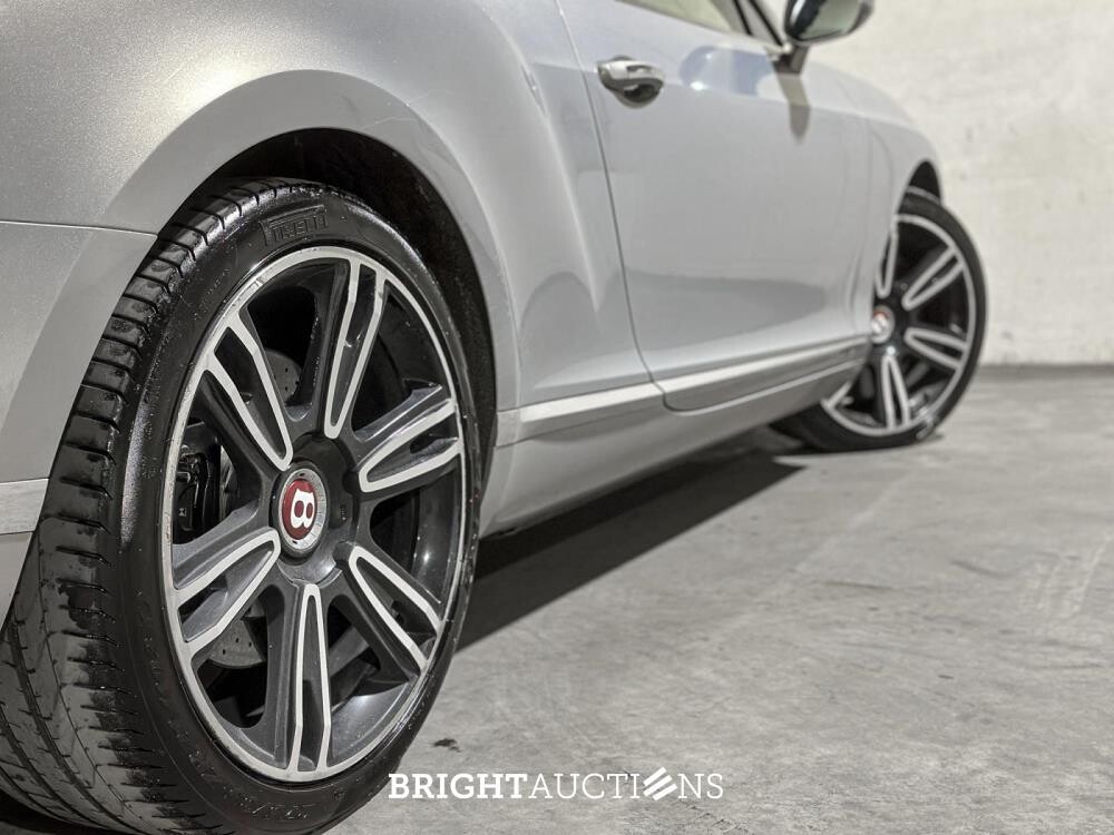Bentley Continental GTC 4.0 V8 529pk 2013