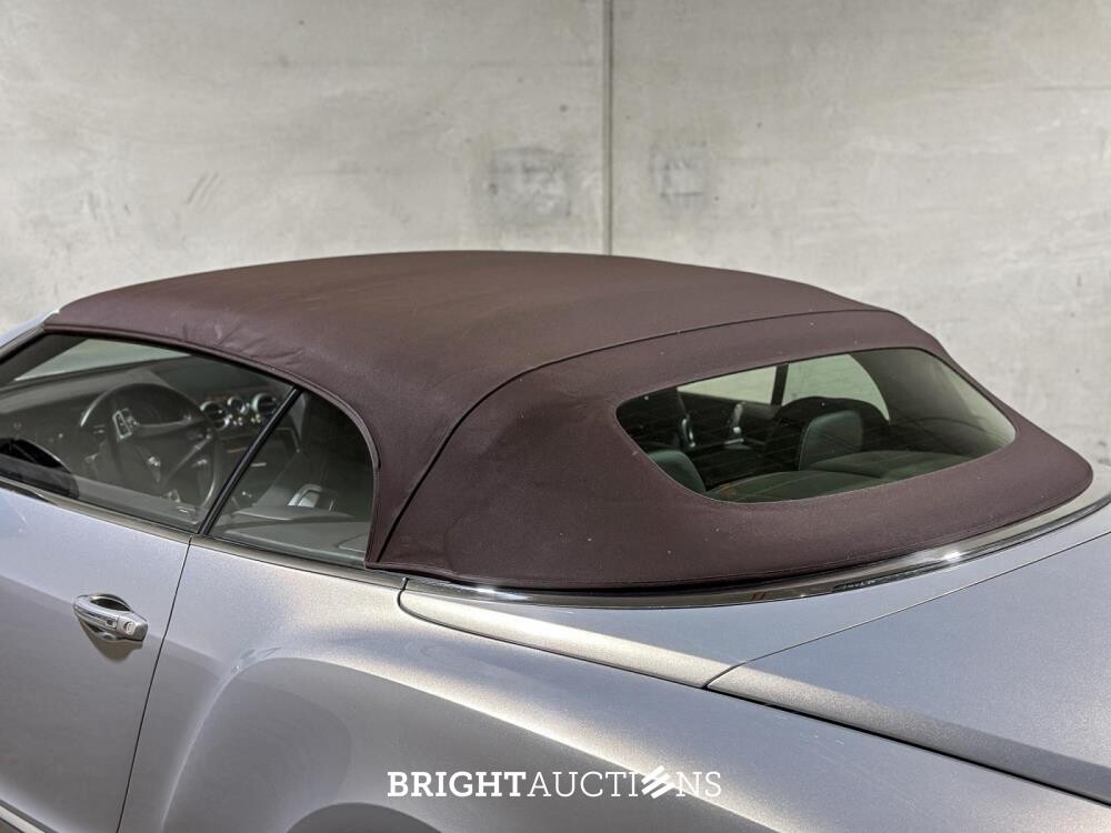 Bentley Continental GTC 4.0 V8 529pk 2013