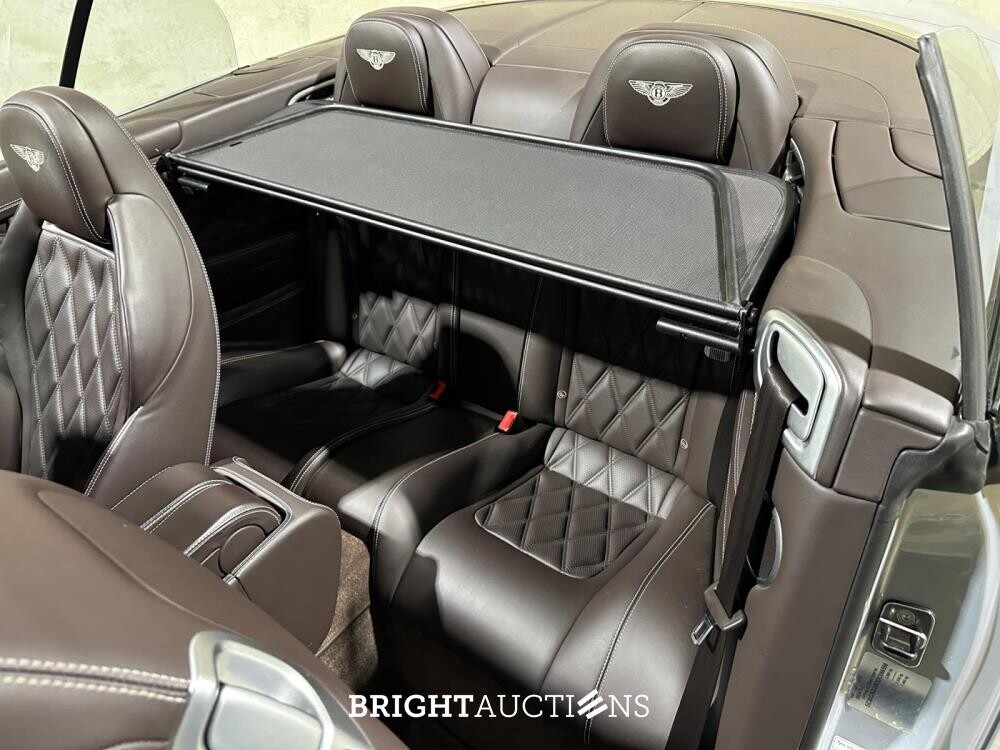Bentley Continental GTC 4.0 V8 529pk 2013