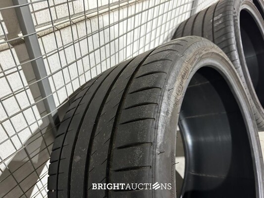 Bentley Continental GTC 4.0 V8 529pk 2013