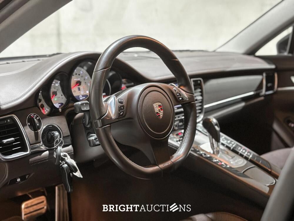 Porsche Panamera 3.6 V6 4WD 300pk 2012, G-397-TZ