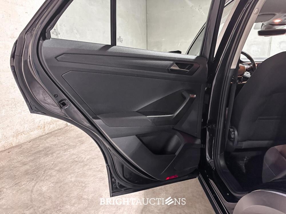 Volkswagen T-Roc 1.0 TSI Style Business 116pk 2020 (Origineel-NL), H-006-NL

