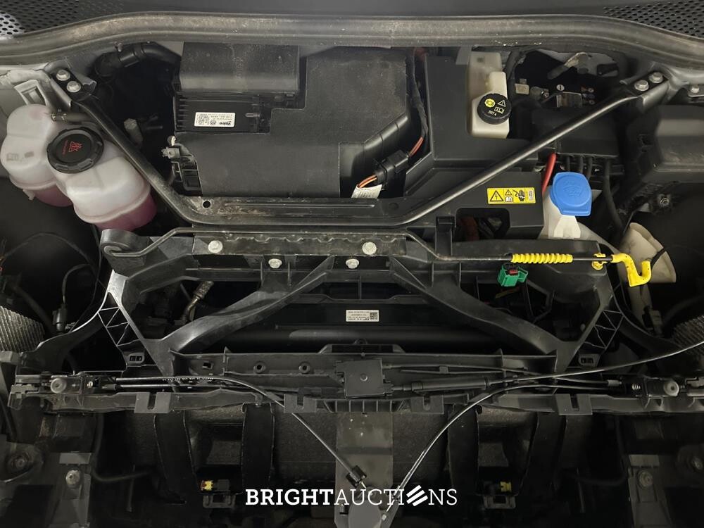 Audi Q4 e-tron 40 Launch Edition Advanced 77 kWh 204pk 2021 (Origineel-NL + 1e Eigenaar), N-401-PG