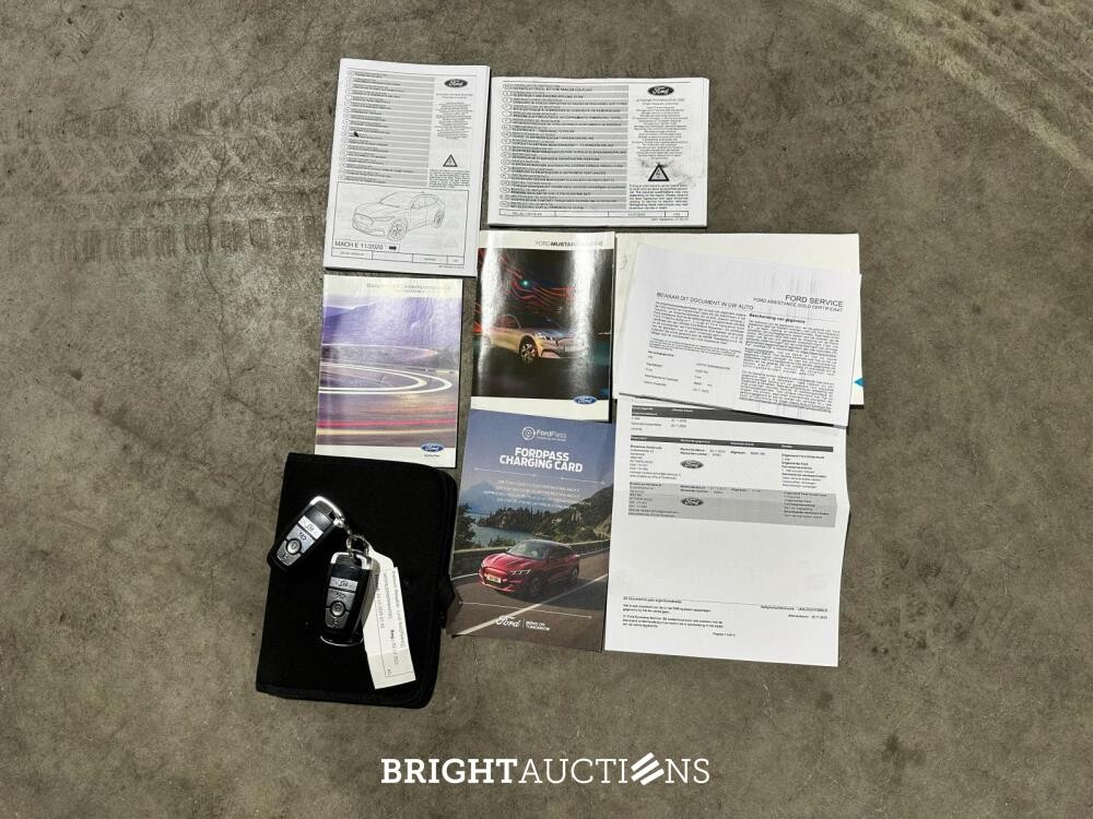 Ford Mustang Mach-E RWD 75 kWh 269hp 2021 (Origineel-NL + 1e Eigenaar), N-301-NV