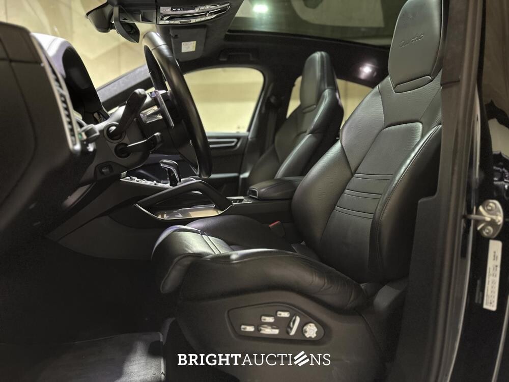 Porsche Cayenne Turbo 4.0 V8 549pk 2019, J-757-HF