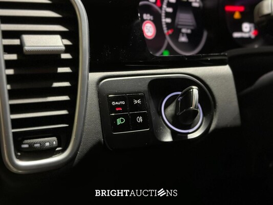 Porsche Cayenne Turbo 4.0 V8 549pk 2019, J-757-HF