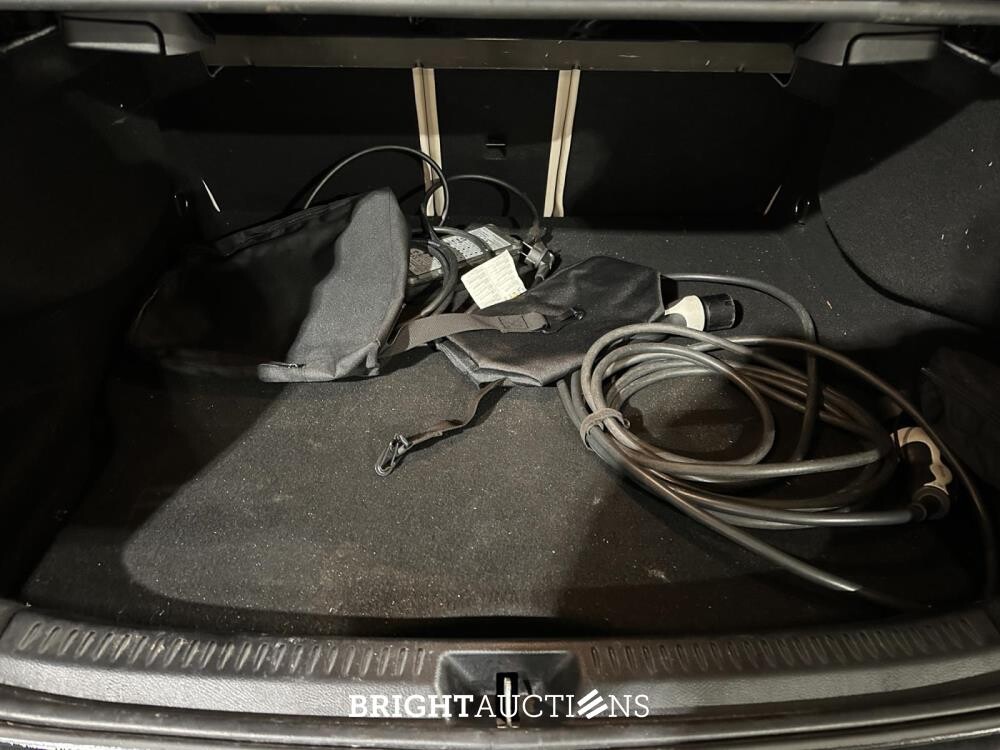 Mercedes-Benz A250 e Business Solution Luxury Limited 218pk 2020 (Origineel-NL + 1e Eigenaar) A-klasse, J-849-SG