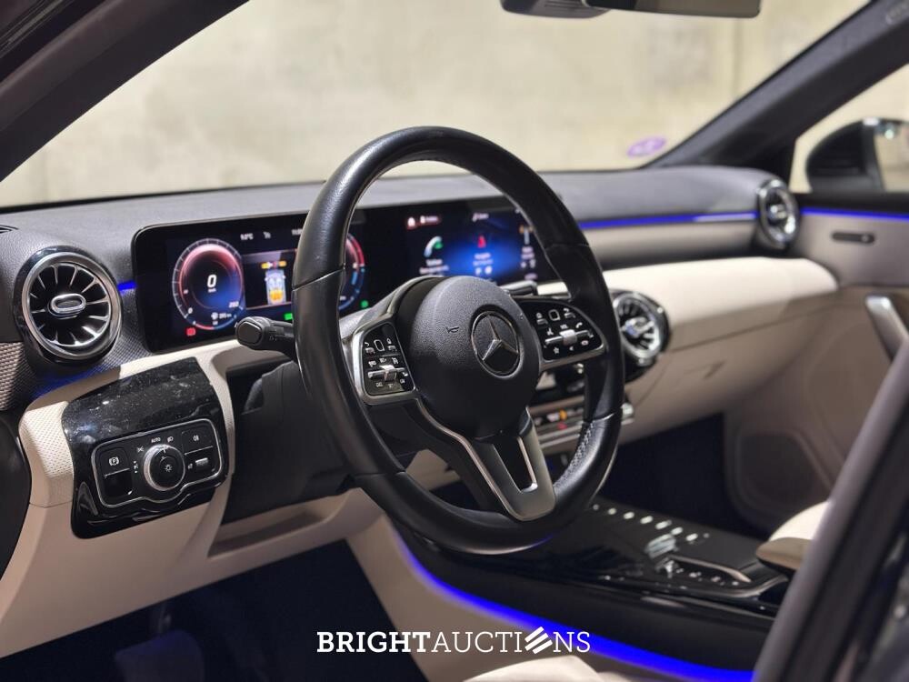 Mercedes-Benz A250 e Business Solution Luxury Limited 218pk 2020 (Origineel-NL + 1e Eigenaar) A-klasse, J-849-SG