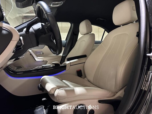 Mercedes-Benz A250 e Business Solution Luxury Limited 218pk 2020 (Origineel-NL + 1e Eigenaar) A-klasse, J-849-SG