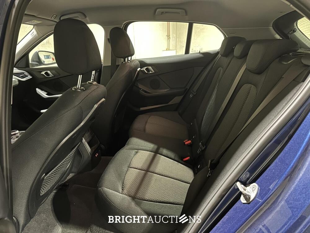 BMW 118i Introduction Edition 136pk 2023 (Origineel-NL+1e eigenaar) 1-serie, T-589-KN