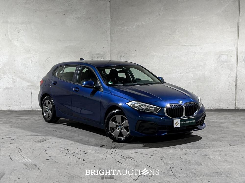BMW 118i Introduction Edition 136pk 2023 (Origineel-NL+1e eigenaar) 1-serie, T-589-KN