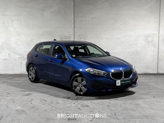 BMW 118i Introduction Edition 136pk 2023 (Origineel-NL+1e eigenaar) 1-serie, T-589-KN