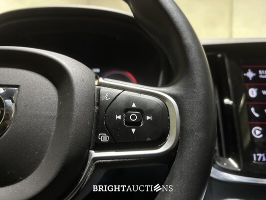 Volvo V60 2.0 T6 Recharge AWD Inscription Expression 340pk 2021 Plug-In Hybrid (Origineel-NL + 1e Eigenaar), N-828-HZ