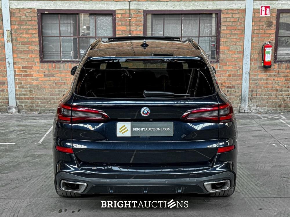 BMW X5 xDrive45e M-Sport 50 Jahre 6-cilinder 394pk 2023, X-243-GJ