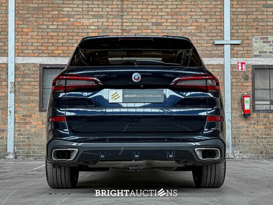 BMW X5 xDrive45e M-Sport 50 Jahre 6-cilinder 394pk 2023, X-243-GJ