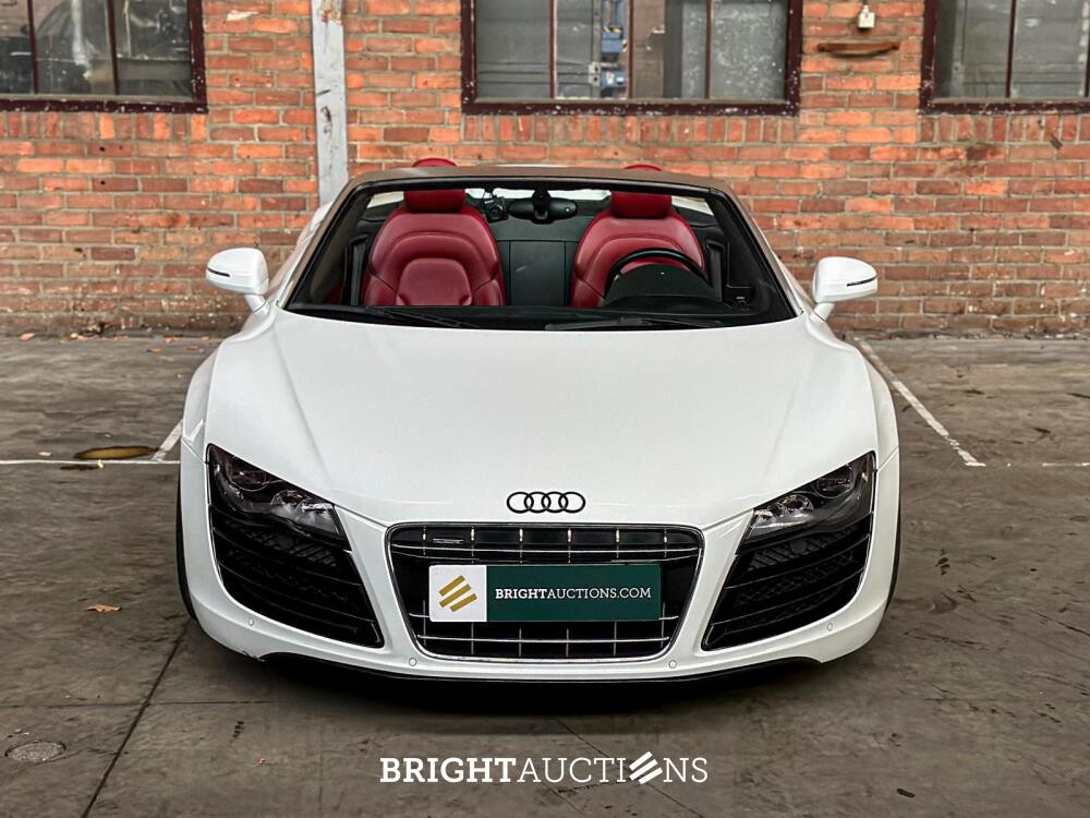 Audi R8 5.2 V10 FSI Quattro SPIDER 525pk 2012 (76.000 km)