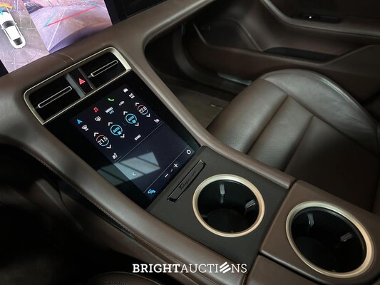 Porsche Taycan 4S 531pk 2020