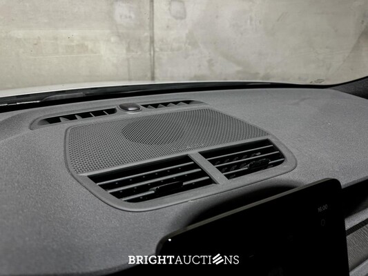 Polestar 2 Long Range Dual Motor Launch Edition 78kWh 408pk 2020 (Origineel-NL + 1e eigenaar), J-114-VK