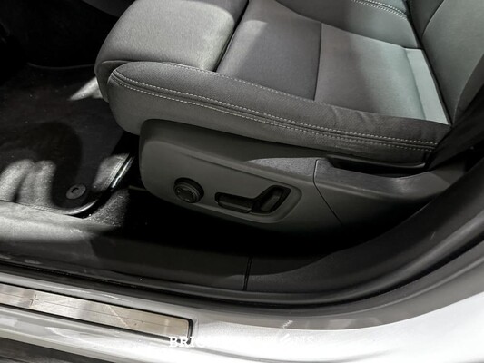 Polestar 2 Long Range Dual Motor Launch Edition 78kWh 408pk 2020 (Origineel-NL + 1e eigenaar), J-114-VK