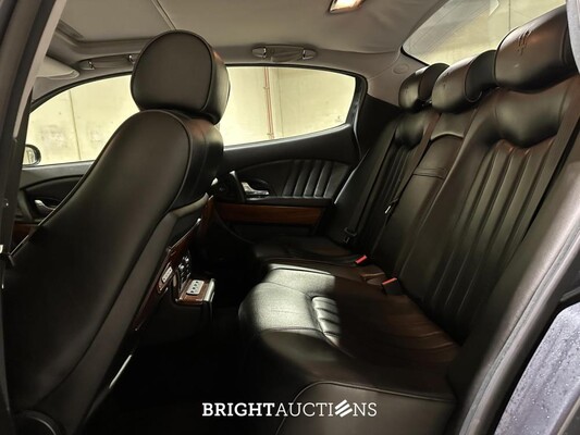 Maserati Quattroporte 4.2 V8 Duo Select 401pk 2005, 13-RL-XN Youngtimer