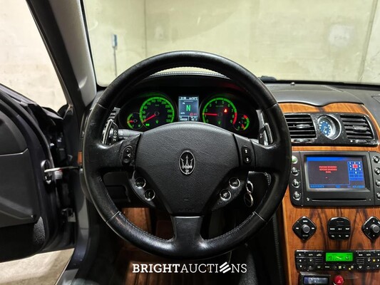 Maserati Quattroporte 4.2 V8 Duo Select 401pk 2005, 13-RL-XN Youngtimer
