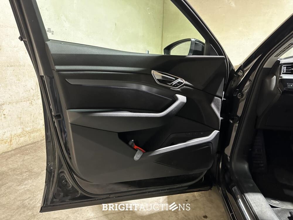 Audi e-tron 50 Quattro Launch Edition 71 kWh 313pk 2019 (Origineel-NL), G-370-ZV