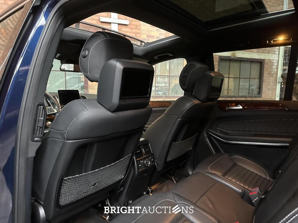 Mercedes-Benz GLS500 4.7 V8 4Matic 455hp 2017 7-passenger GLS-Class, RJ-188-R