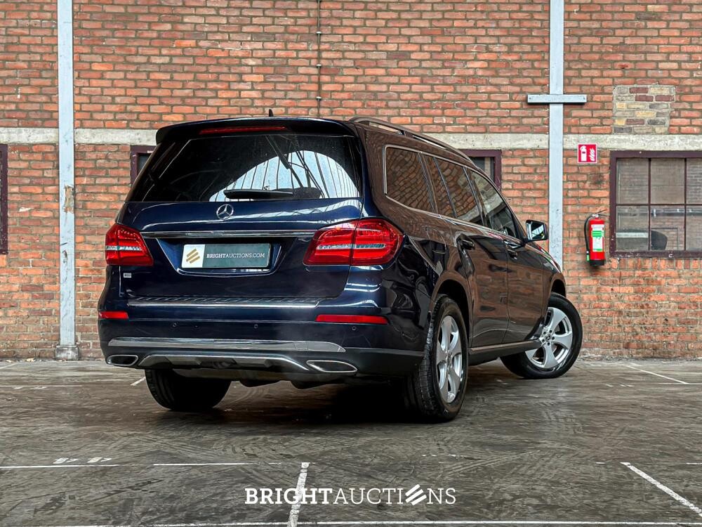 Mercedes-Benz GLS500 4.7 V8 4Matic 455hp 2017 7-passenger GLS-Class, RJ-188-R