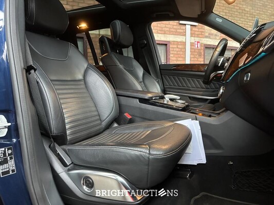 Mercedes-Benz GLS500 4.7 V8 4Matic 455hp 2017 7-passenger GLS-Class, RJ-188-R