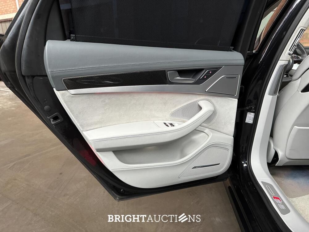 Audi S8 Sedan 4.0 TFSI Quattro V8 Biturbo 520pk 2014 - 52.000 km